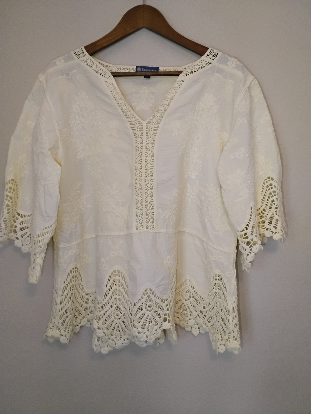 Democracy Blouse Womens Large Butter Yellow Crochet Knit Floral Lace Peasant